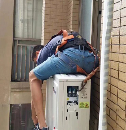 达尔罕茂明空调移机